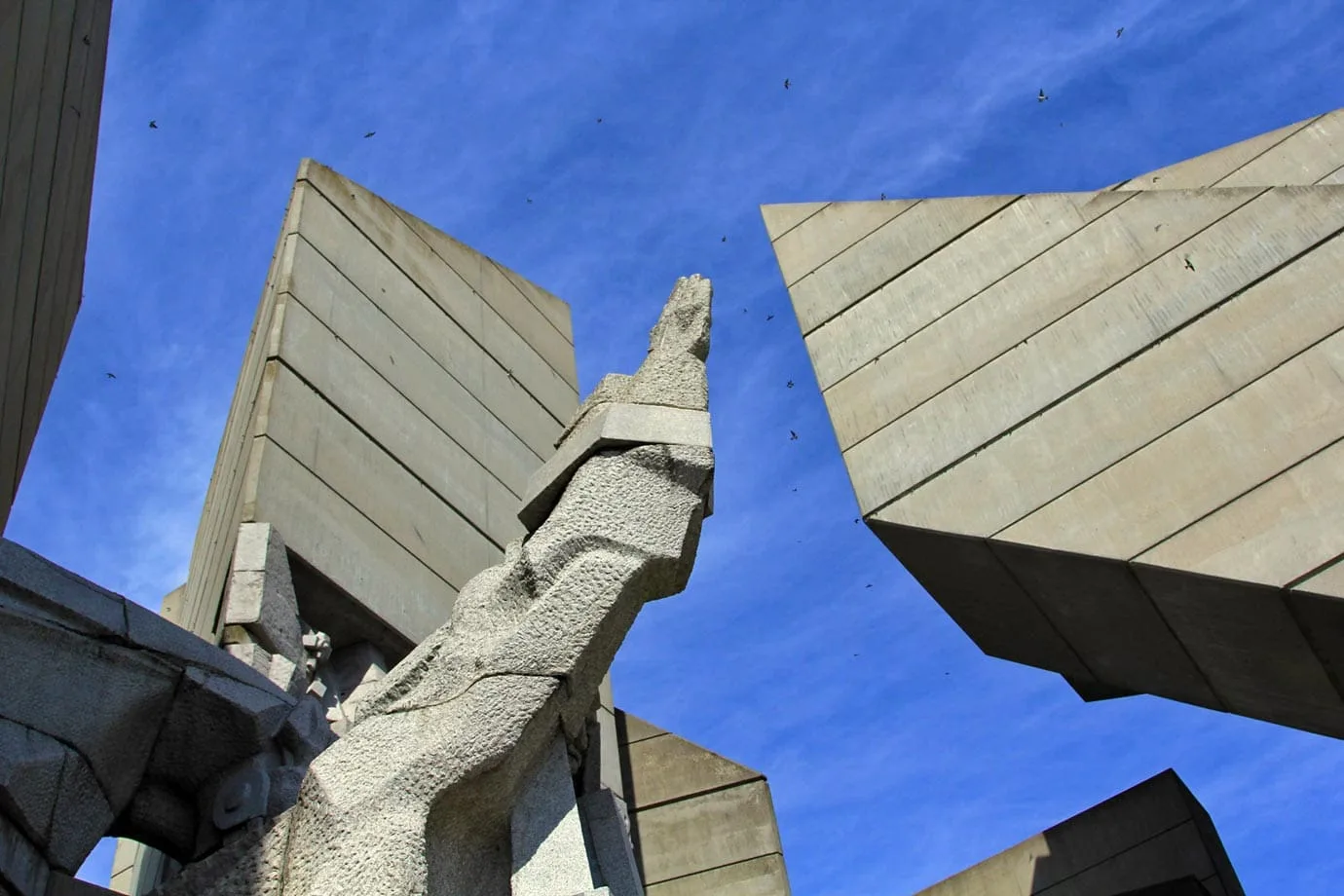 I actually really like the communist block-style architecture. For me it's all a show of power and influence