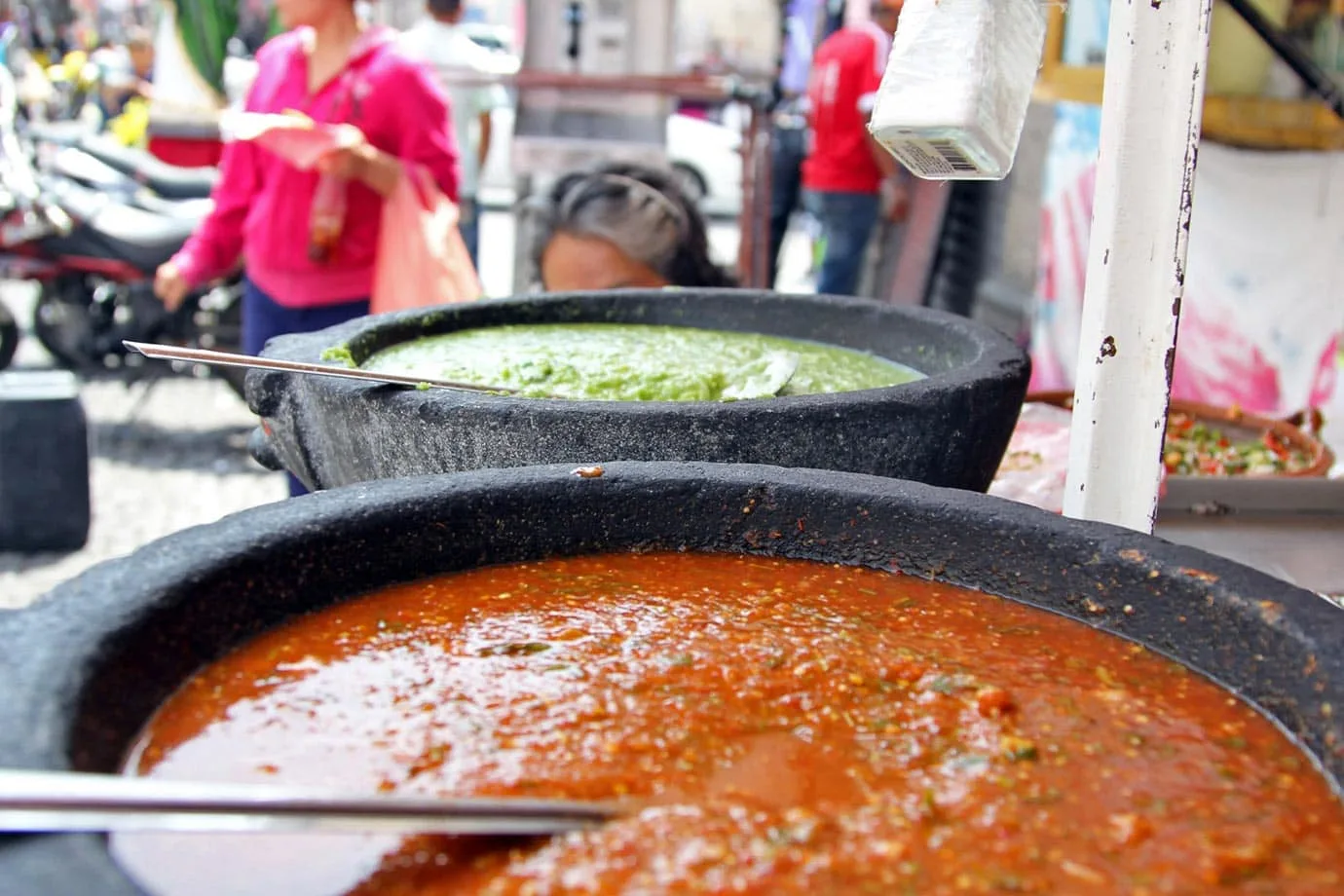 Red and green chili sauce