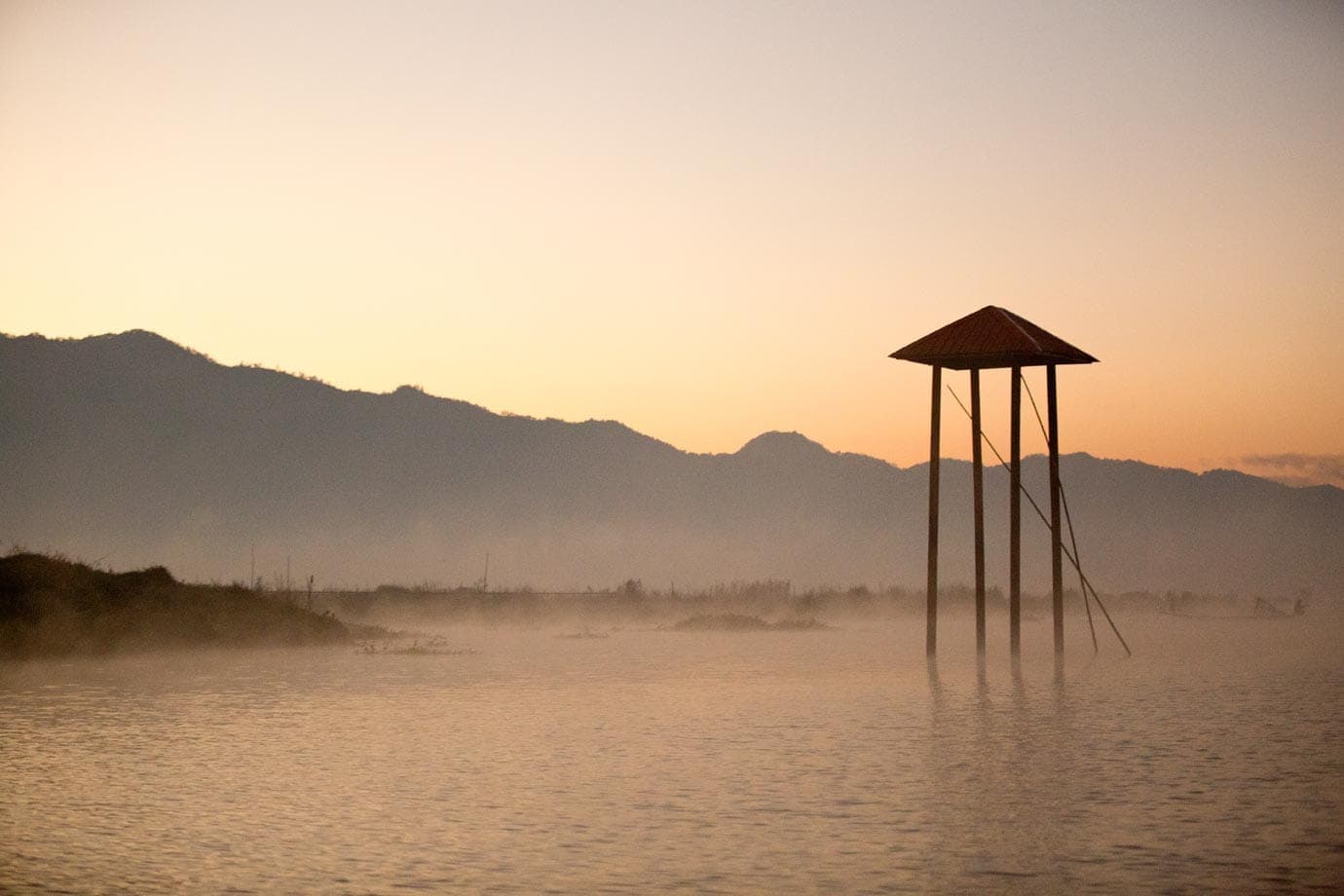 sunrise inle lake