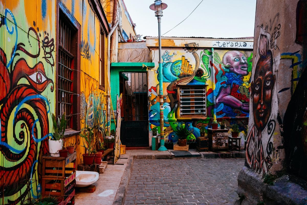 Street art in Valparaiso