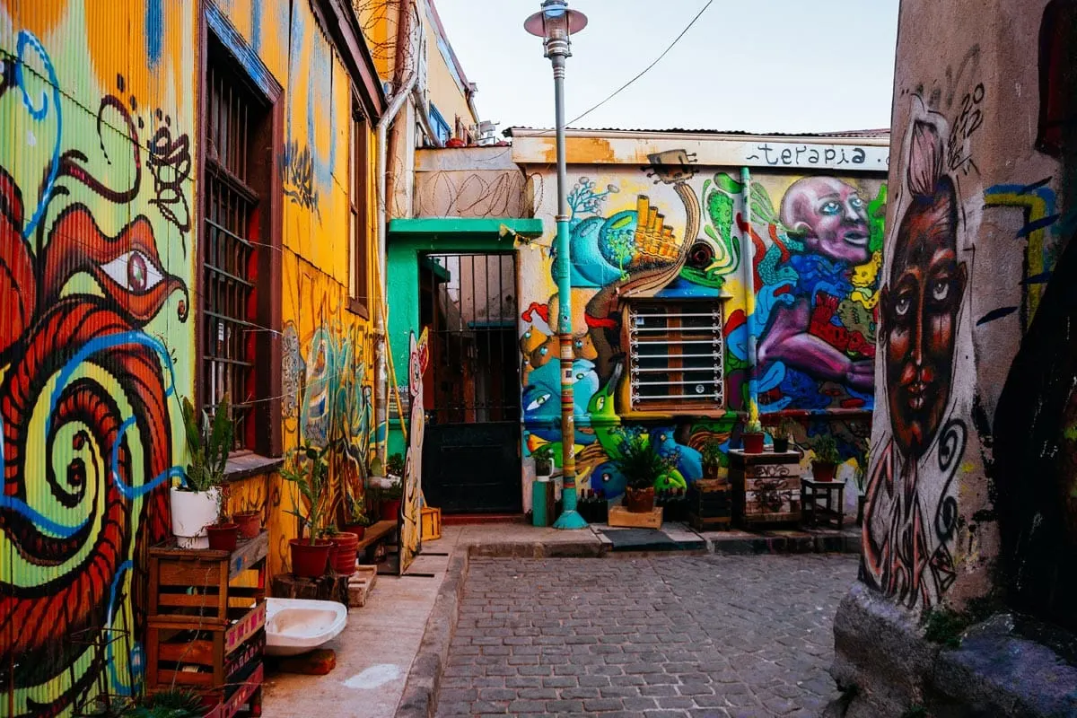 Street art in Valparaiso Street art in Valparaiso