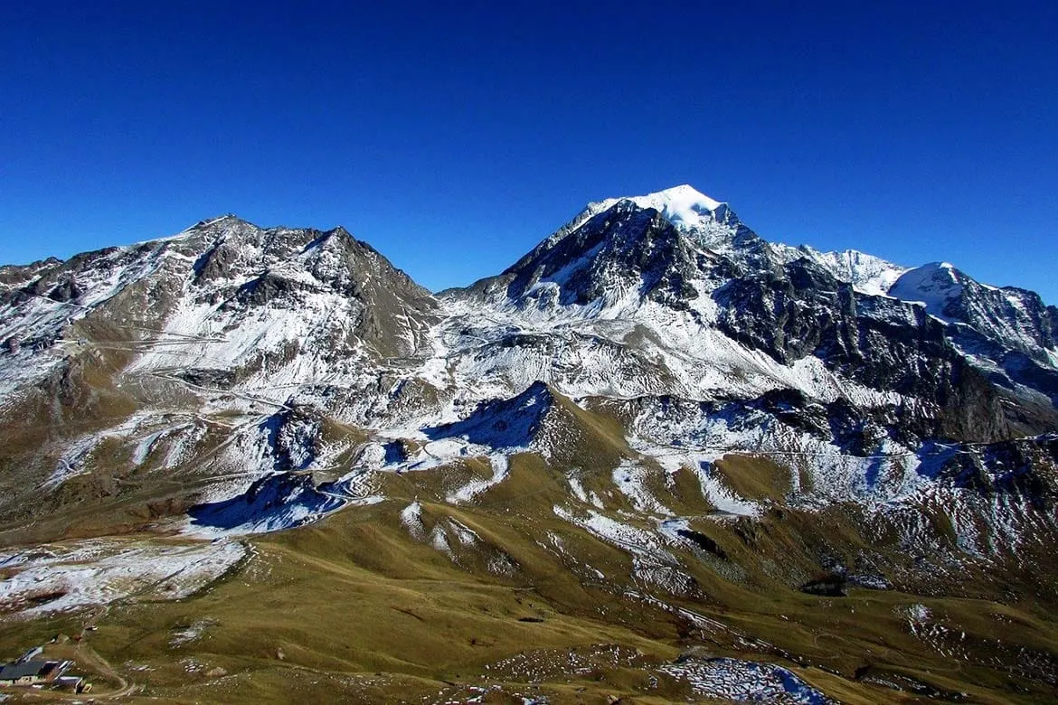 holidays in the alps in summer