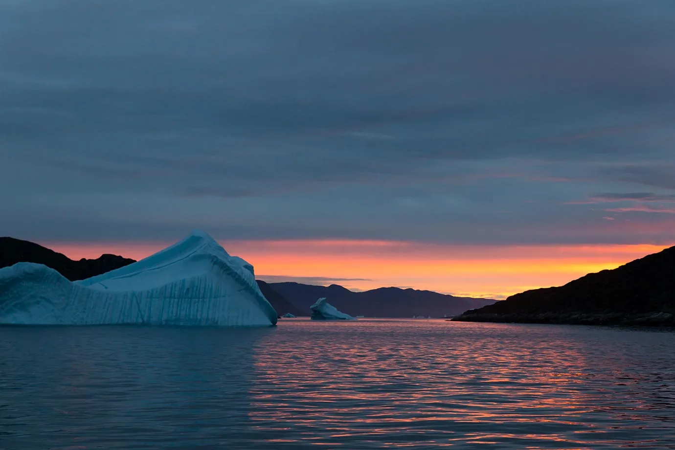 Icebergs and sunset in Qaqortoq