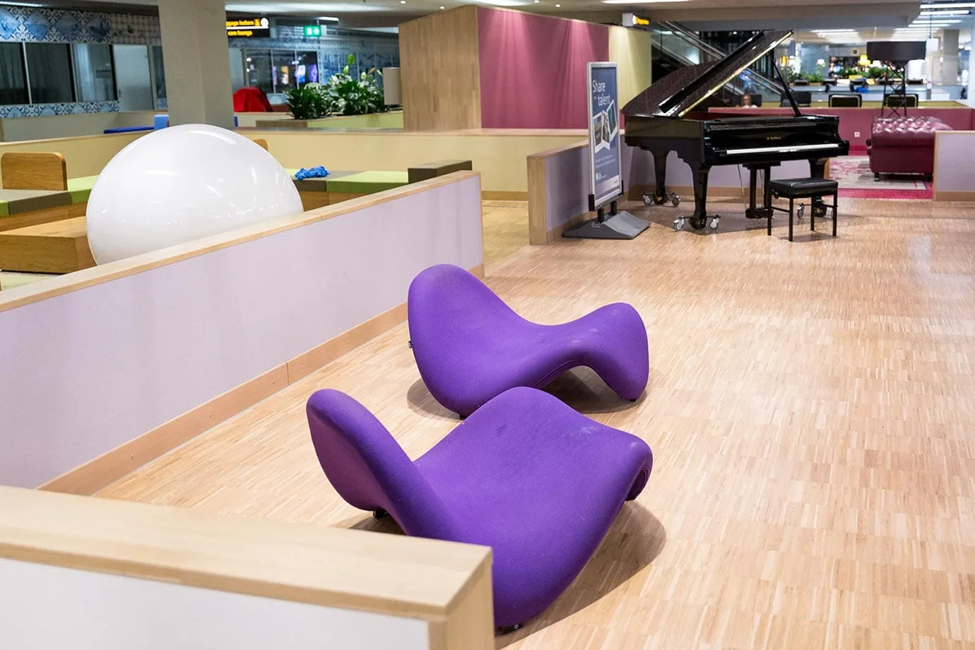 Piano at Schiphol Airport