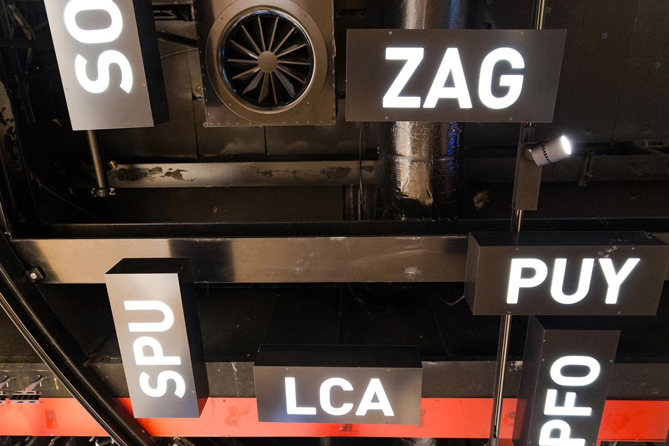 Airport codes at Schiphol Airport