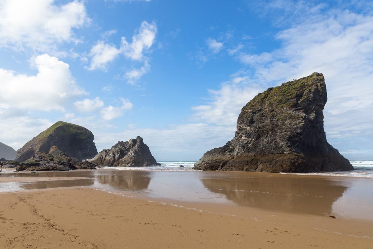 Bedruthan Steps beach