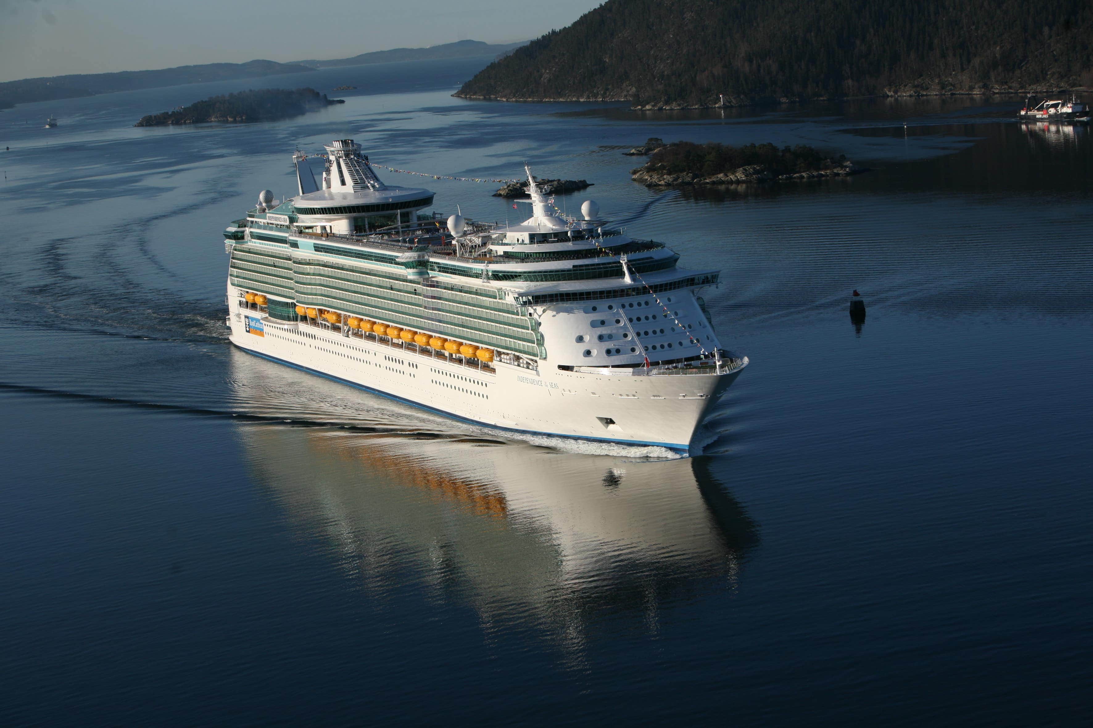 Royal Caribbean's Independence of the Seas Review
