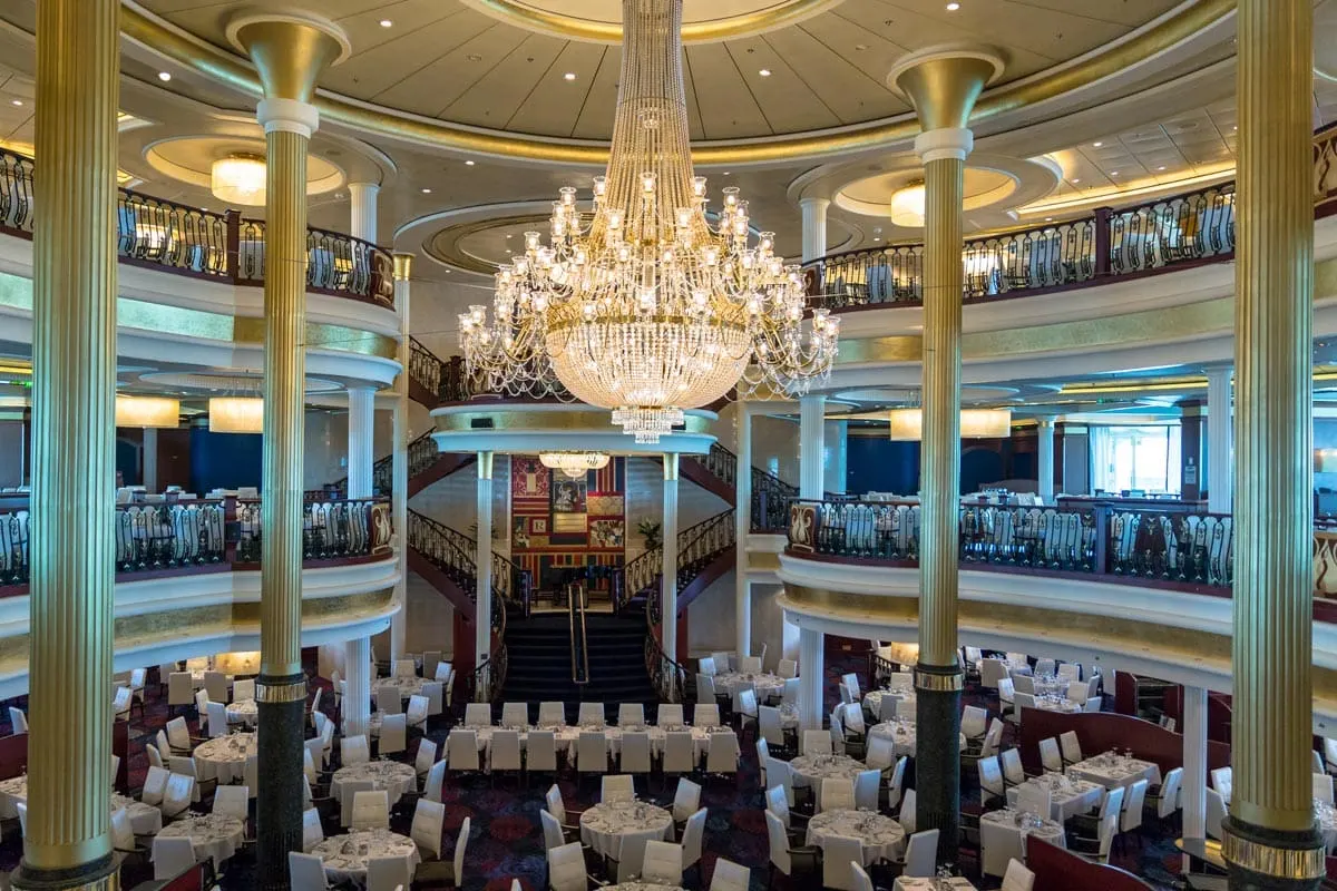 Main dining hall Independence of the Seas
