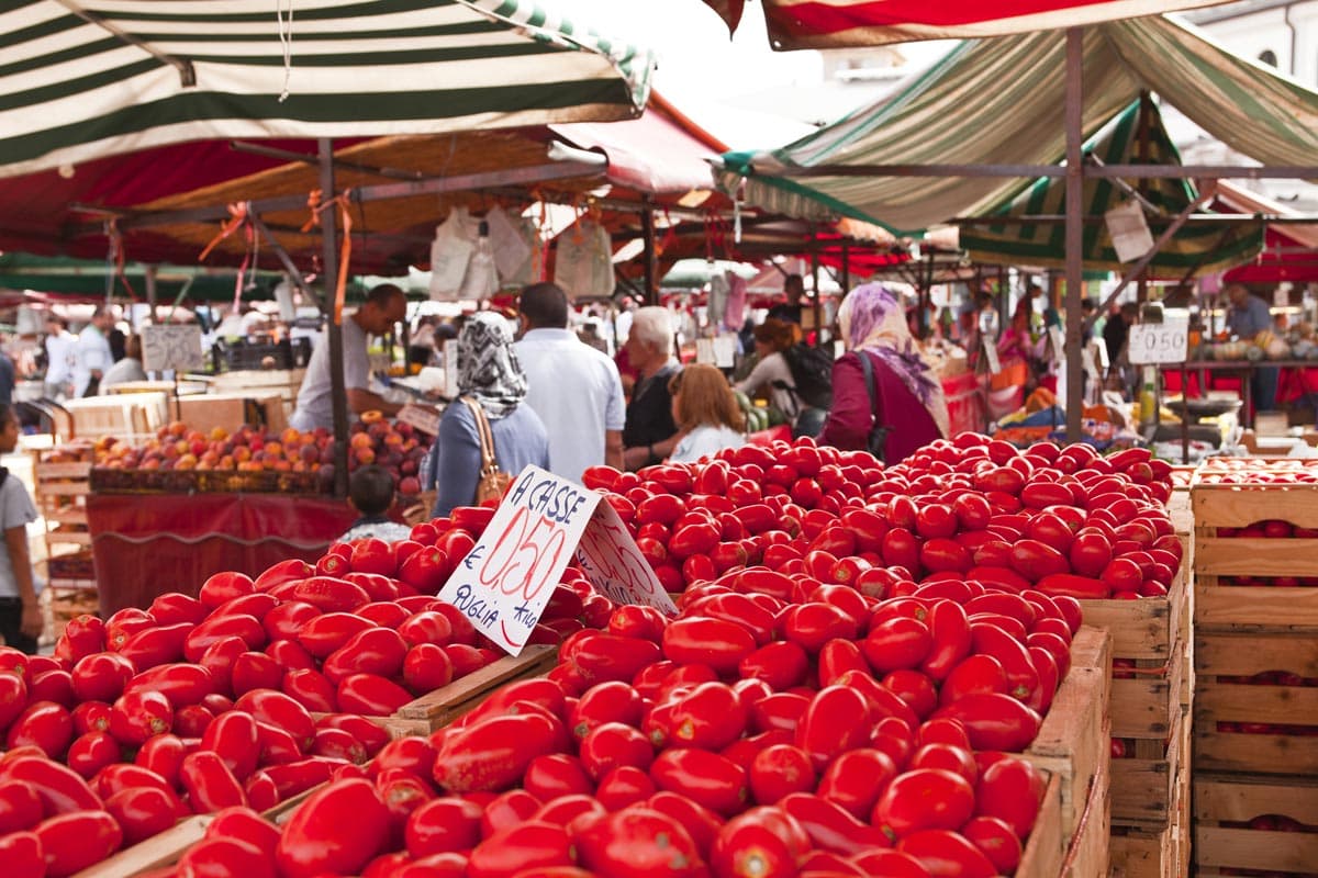 winter markets in rome