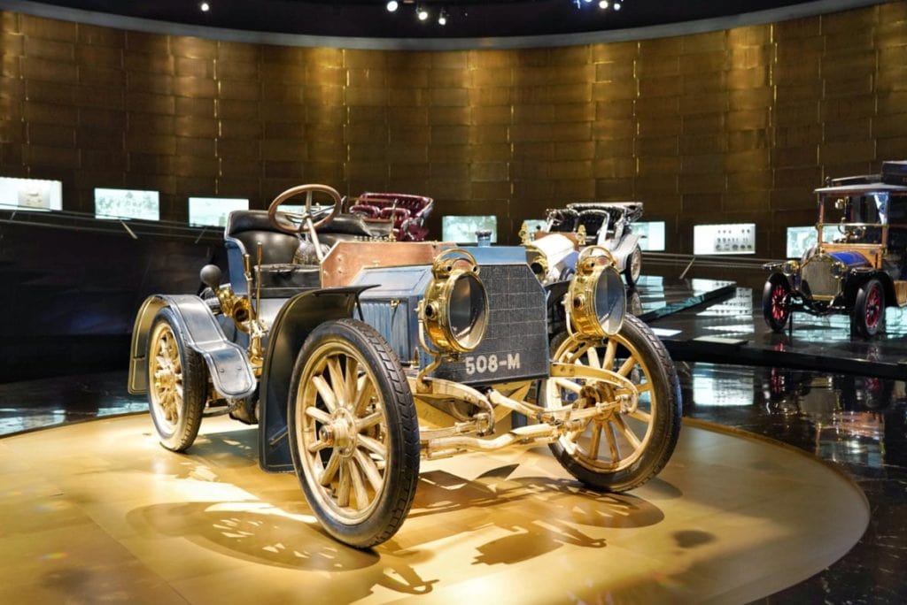 history of the mercedez benz museum