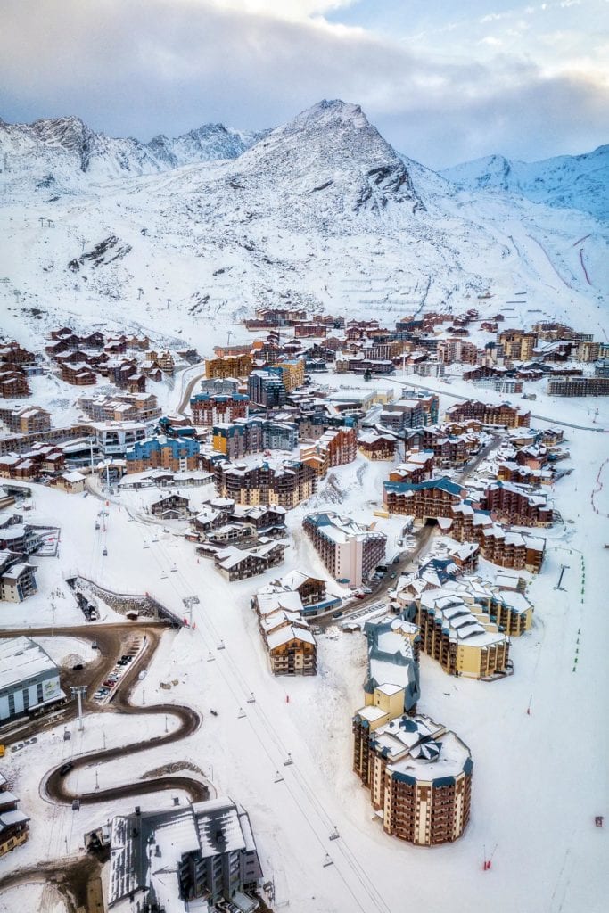 Guide to Ski Hire in Val Thorens (Plus Intersport Discount Code!)