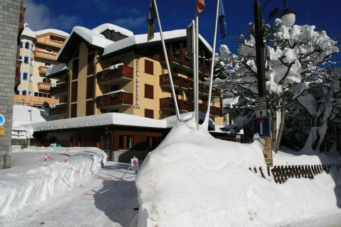 hotel alpina madonna