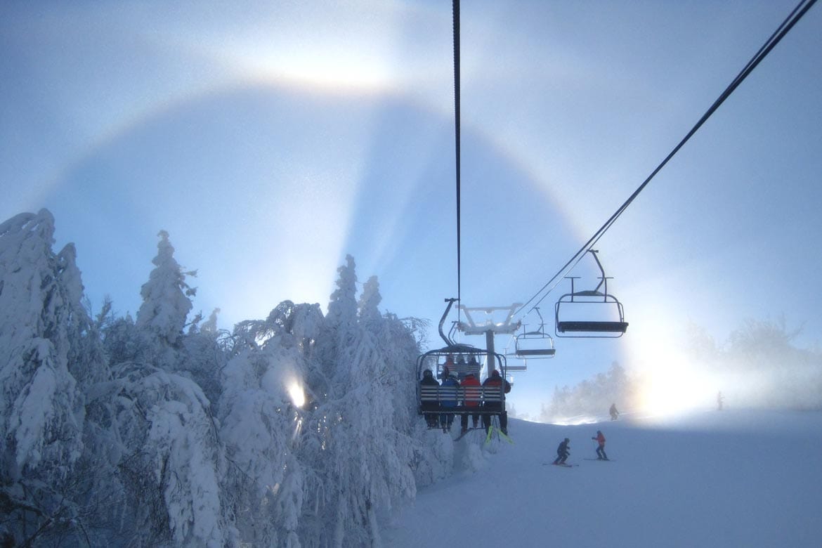 mont sutton eastern townships skiing