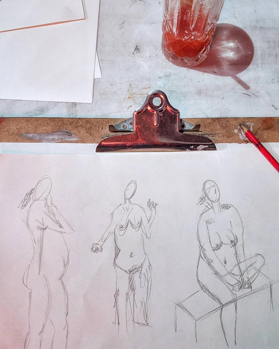 life drawing bums birdcage