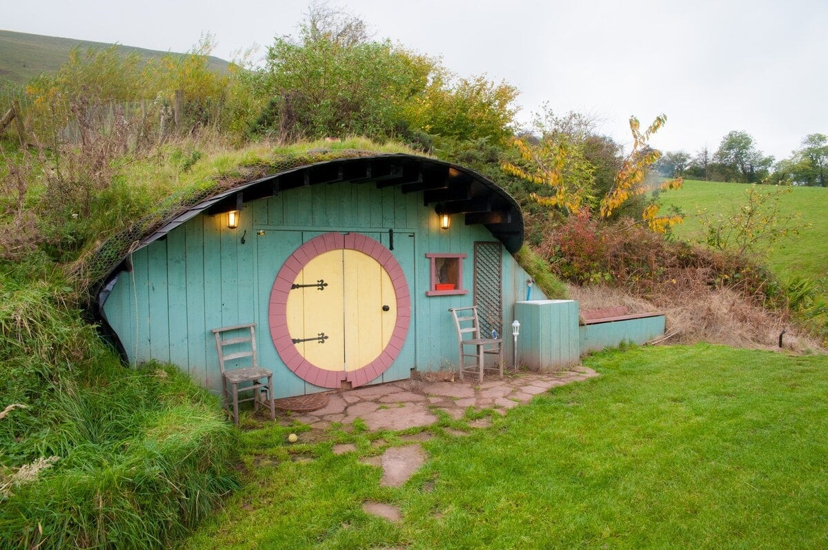 hobbit house uk
