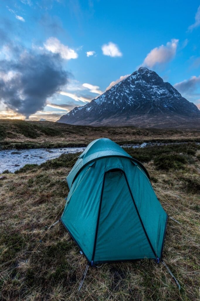 is wild camping legal