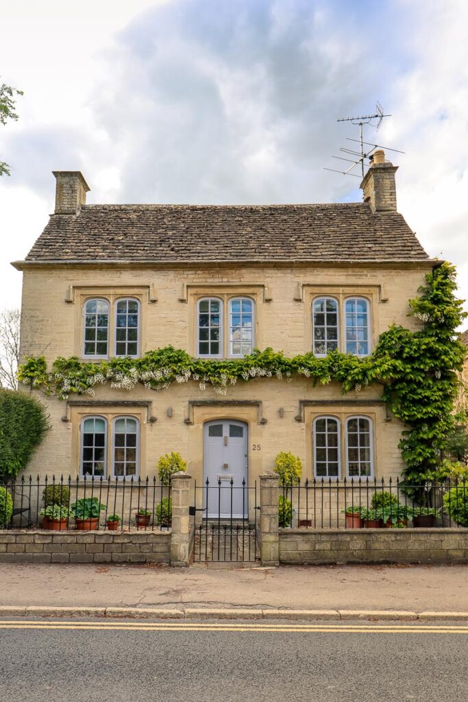 places to visit in the cotswolds