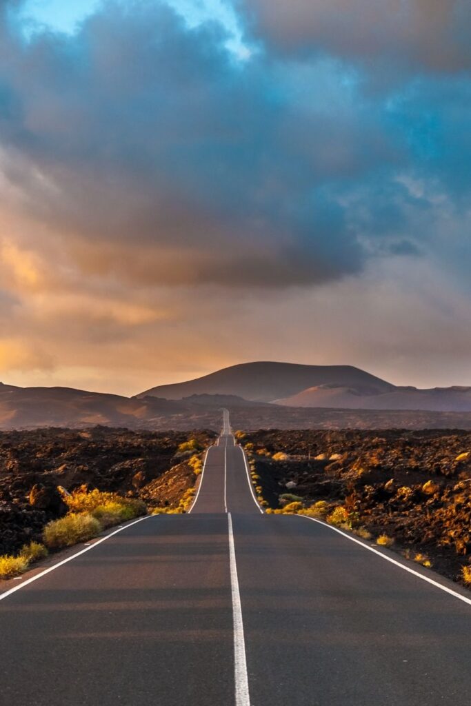 hiring a car in lanzarote