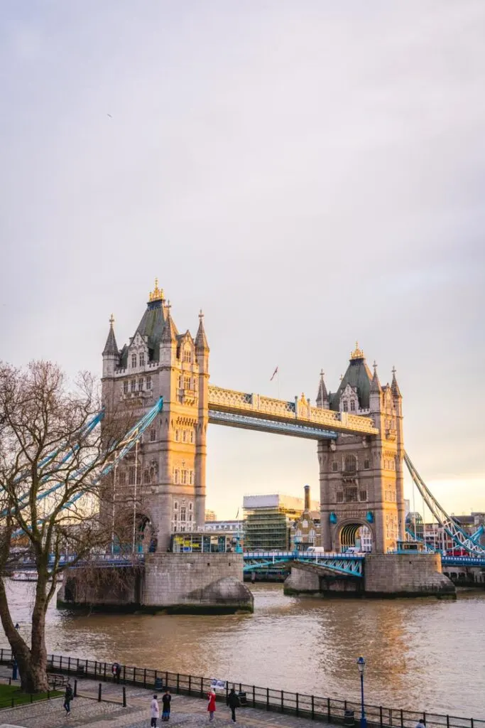 tower bridge