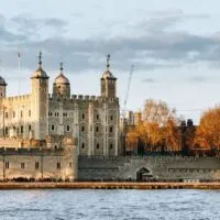 tower of london guide