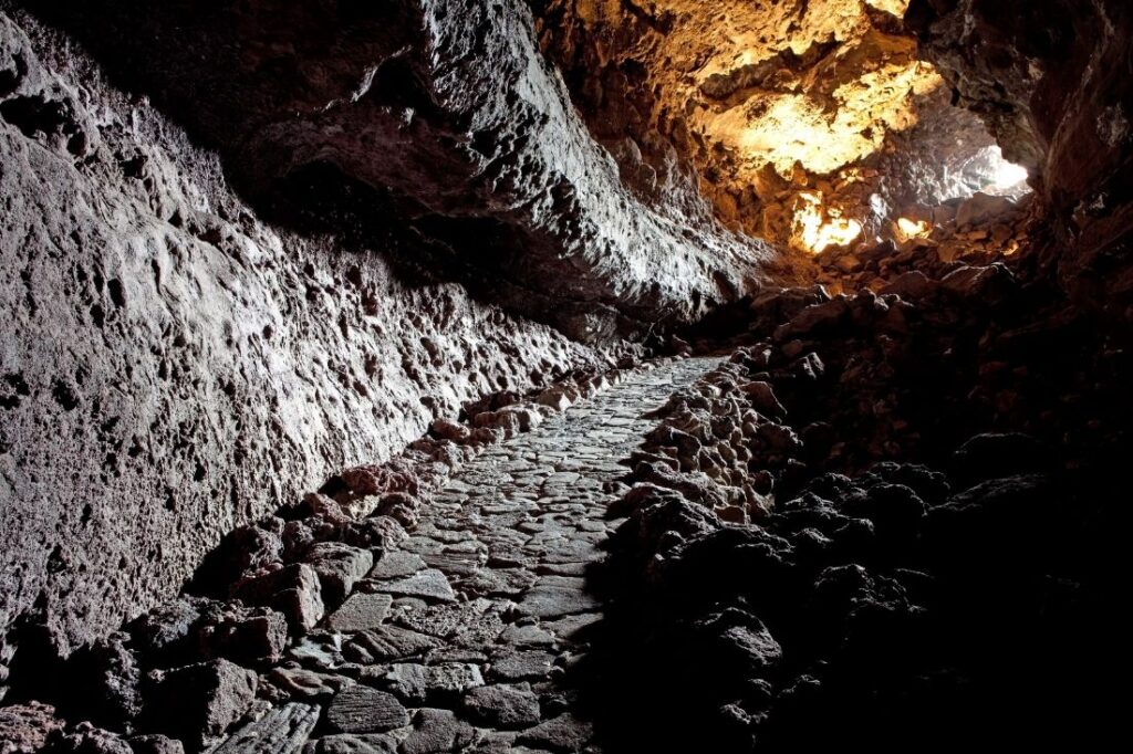 caves in lanzarote