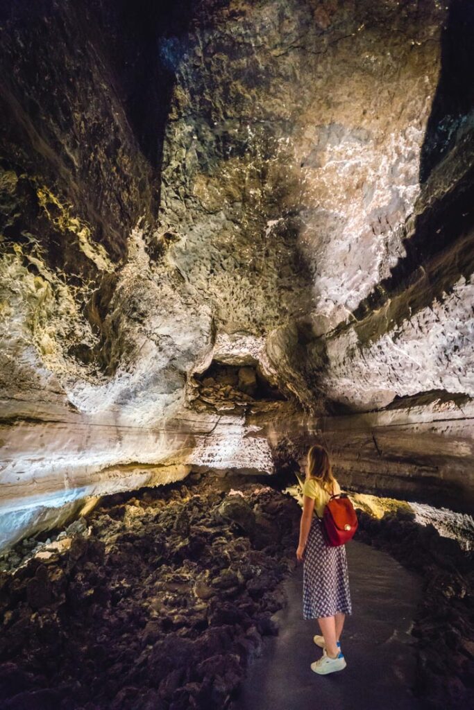 cueva de los verdes price