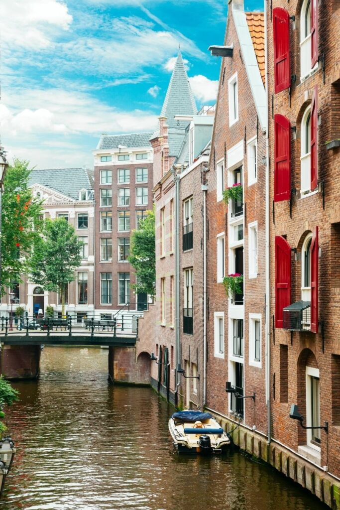 amsterdam canals