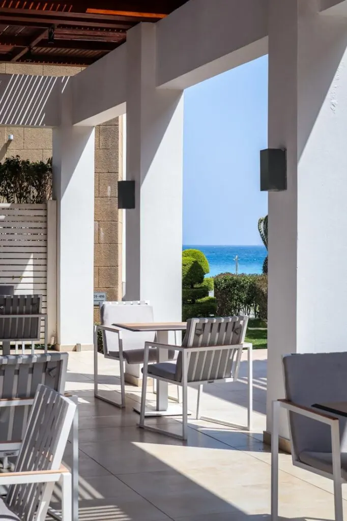 rhodes hotel review