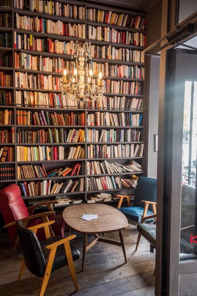 mercis used book store