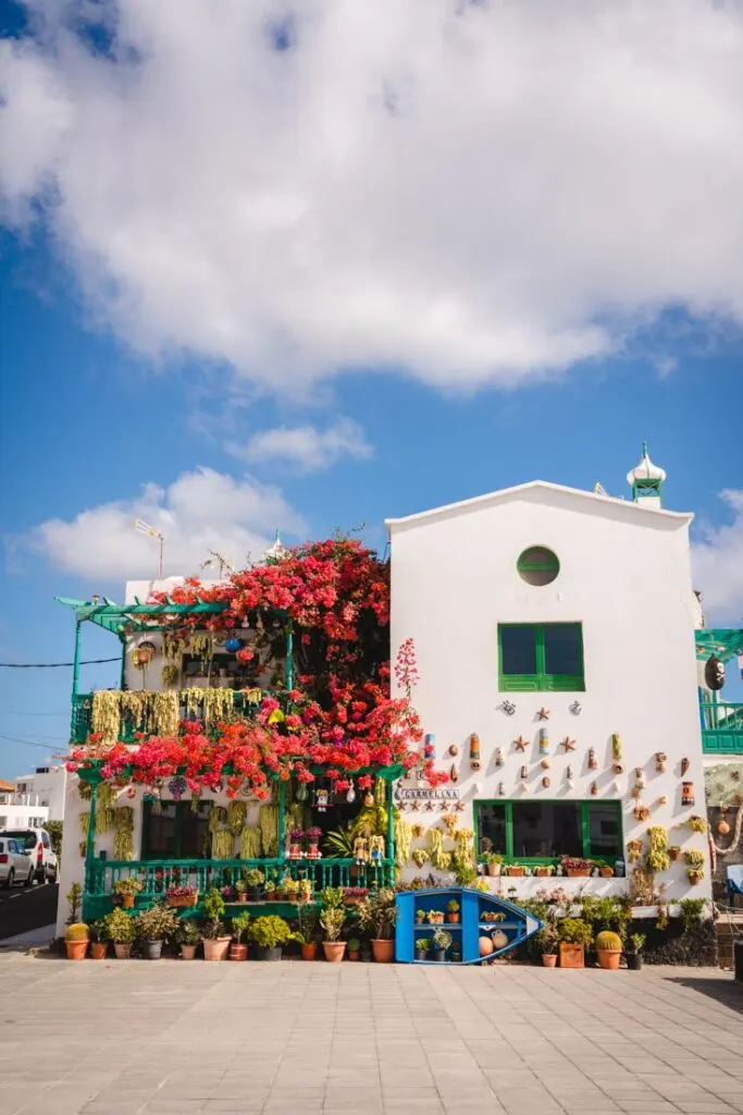 where to stay in lanzarote