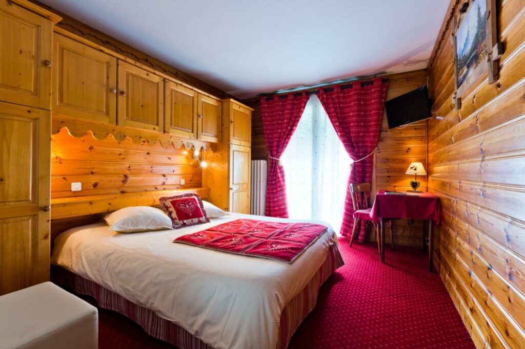 chatel accommodation