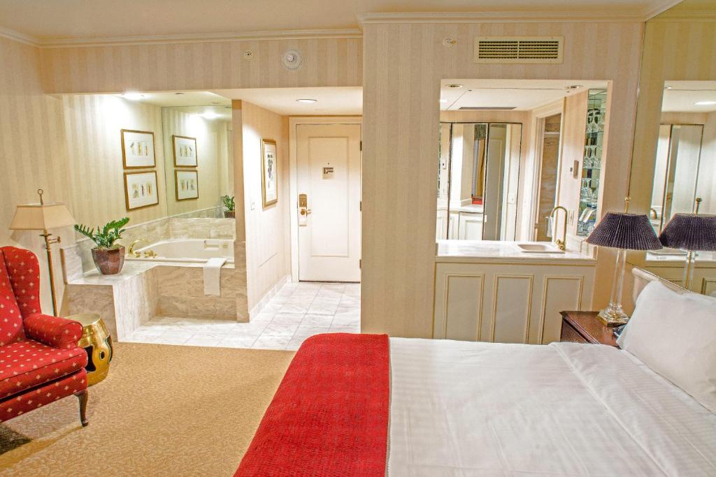 mayflower hotel