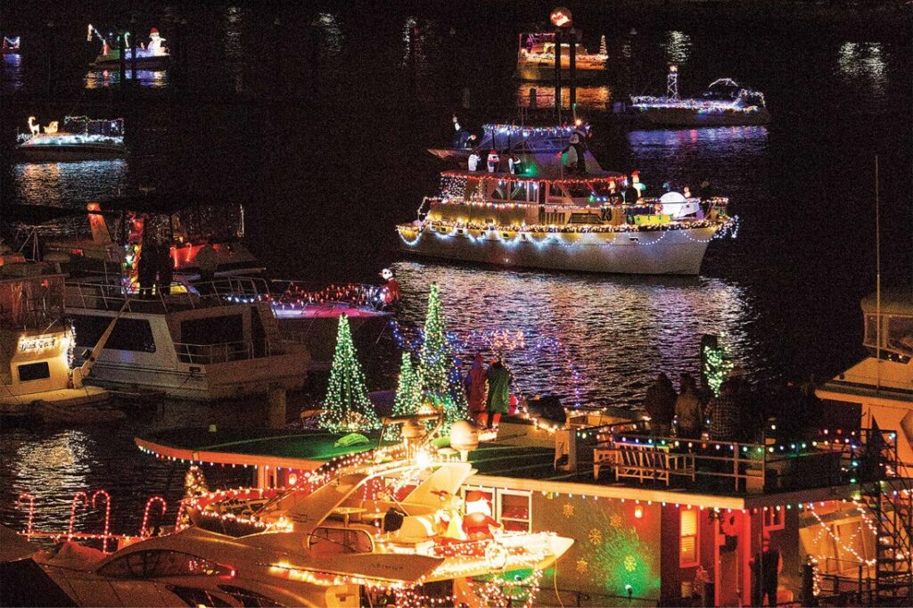 holiday boat parade