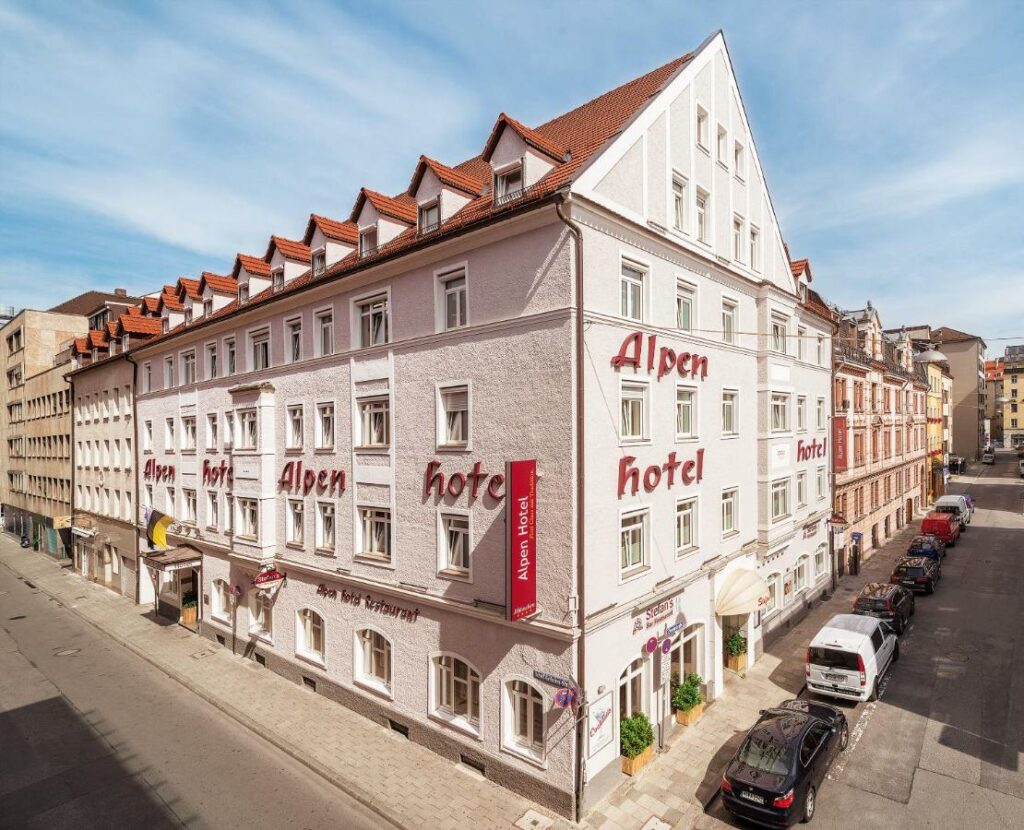 Alpen Hotel München 1