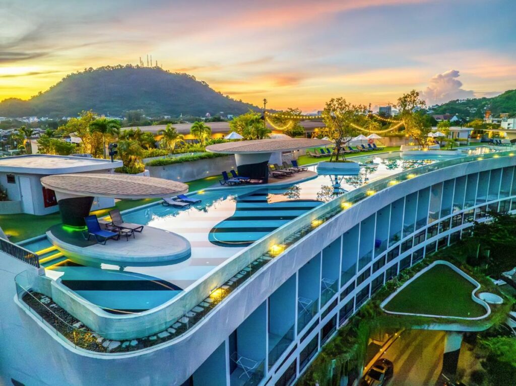HOMA Phuket Town 1