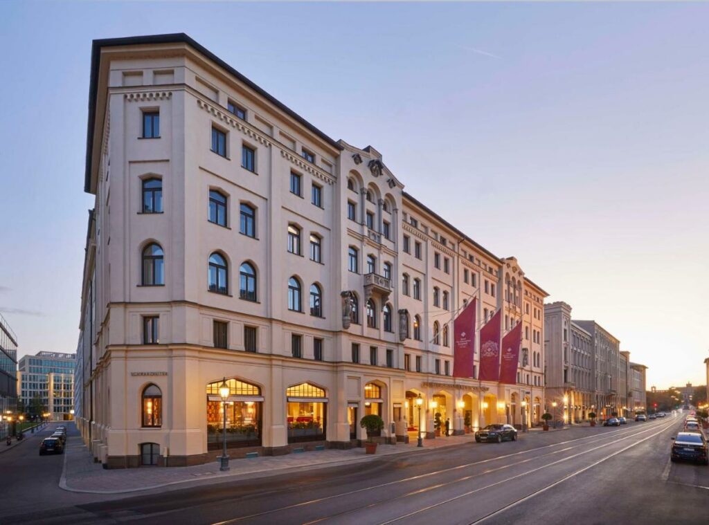 Vier Jahreszeiten Kempinski München 1