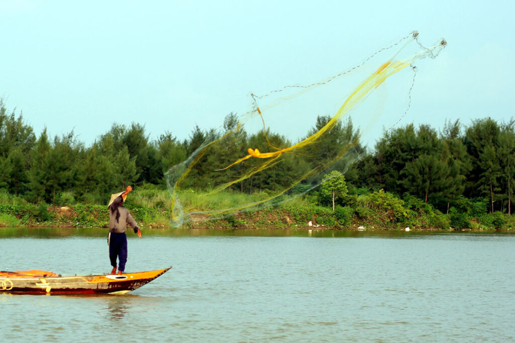 vietnamese fishing