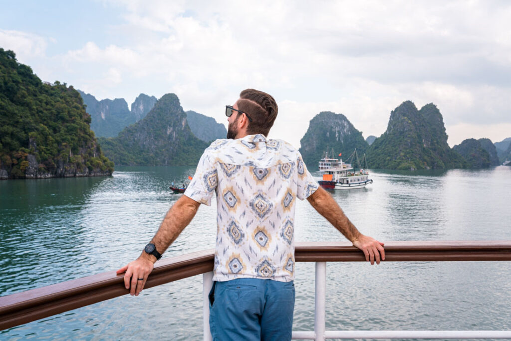 what to do in halong bay