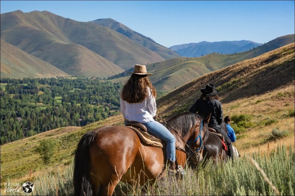 horse riding dollar mountain