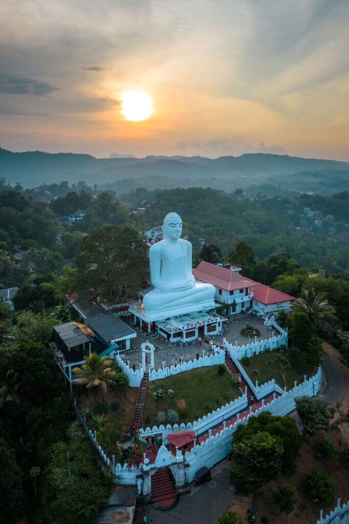 sri lanka travel tips