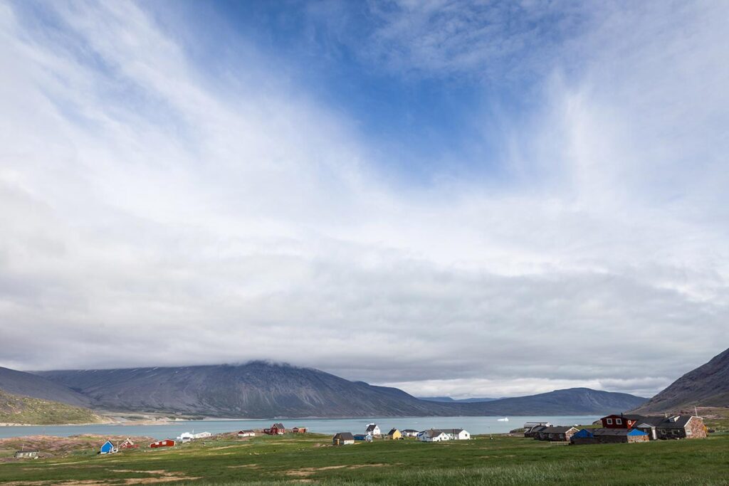 what is the population of greenland