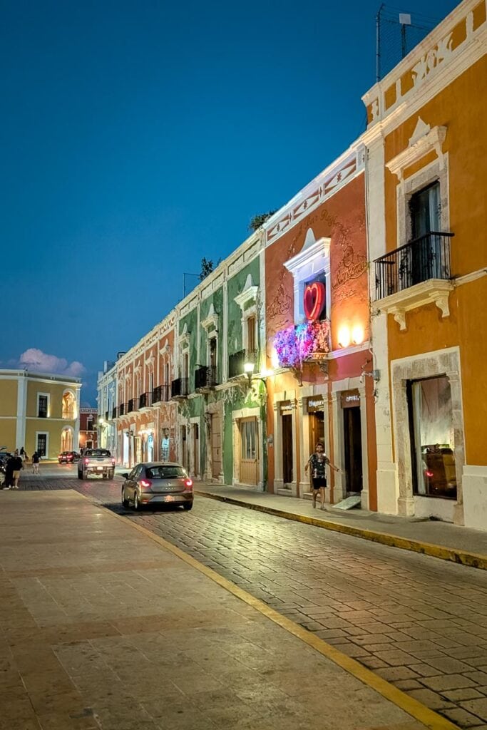 avoid driving at night in mexico