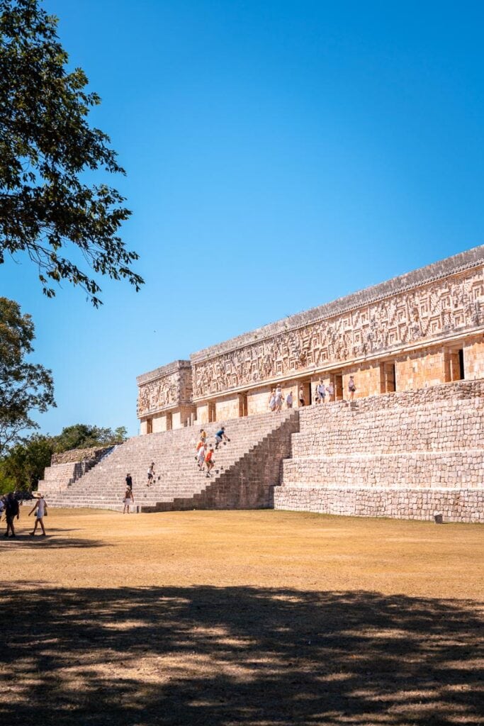 the governors palace