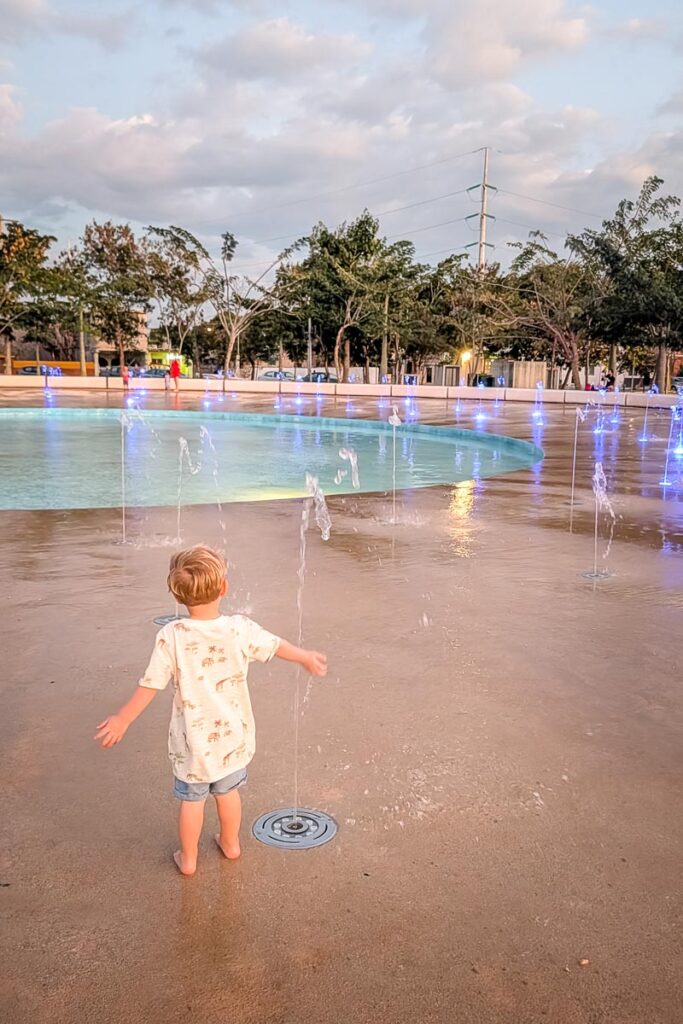 water fountains at parque la plancha
