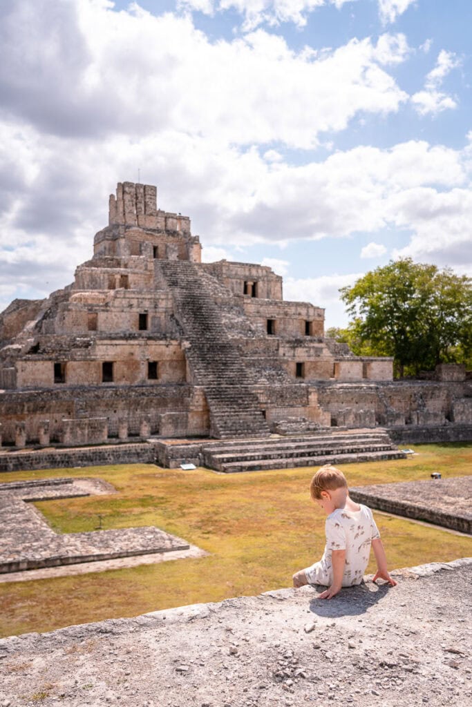 where to go near campeche with kids