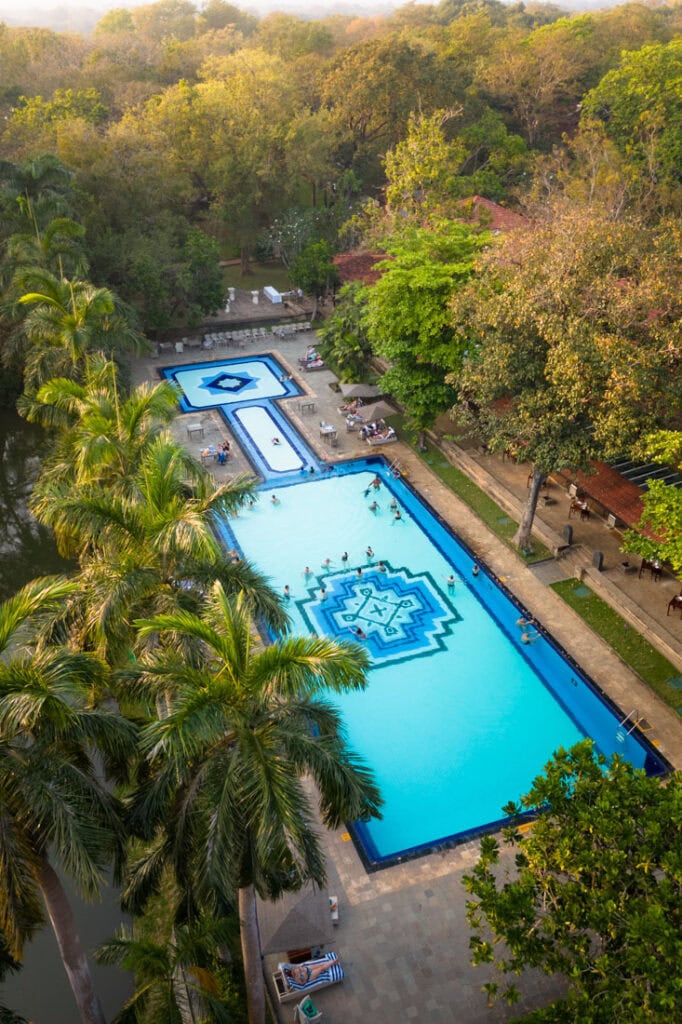 hotel in forest of sri lanka