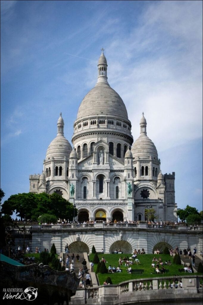 beautiful buildings in paris