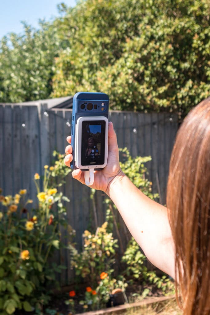 external selfie screen
