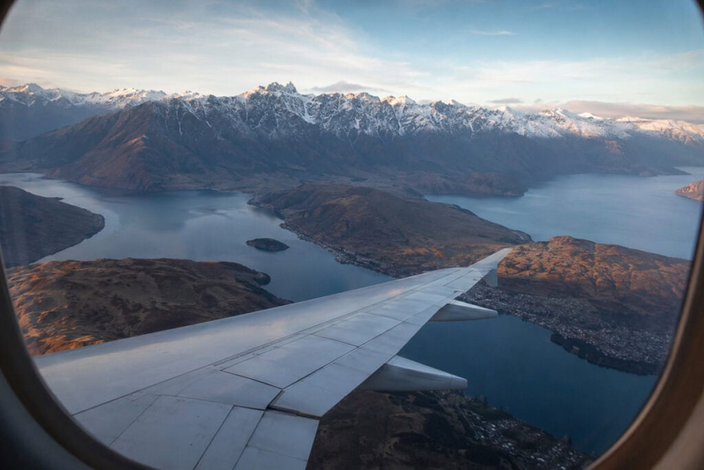 flying into queenstown