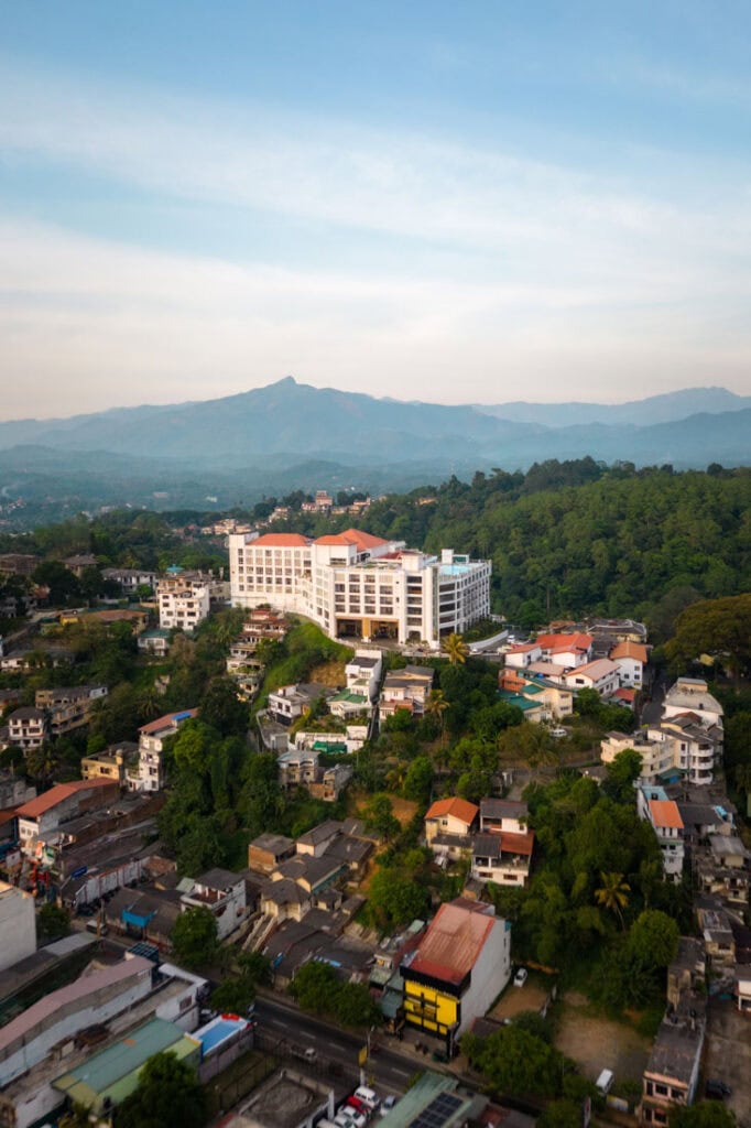how much are hotels in sri lanka